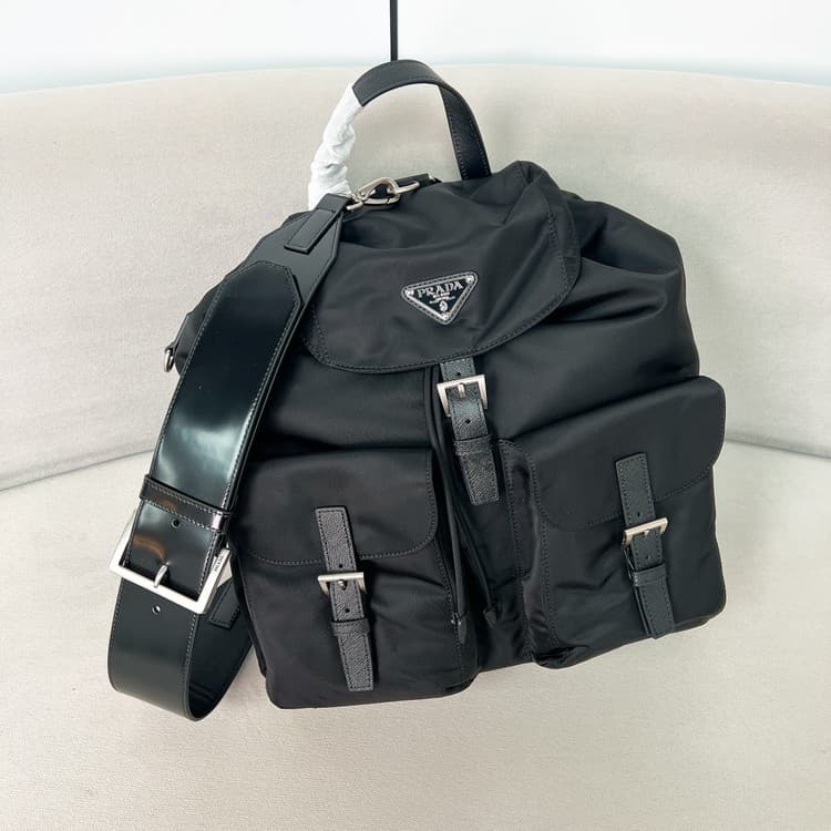 프라다 리나일론 백팩 2VZ110